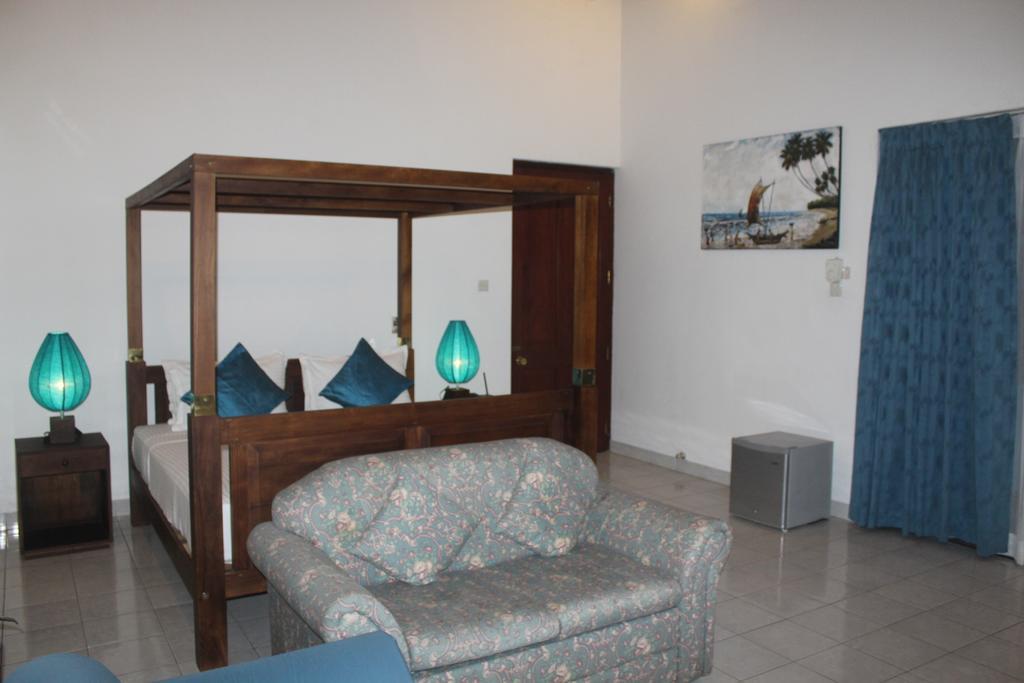 Blue Water Villa 필리얀달라 외부 사진