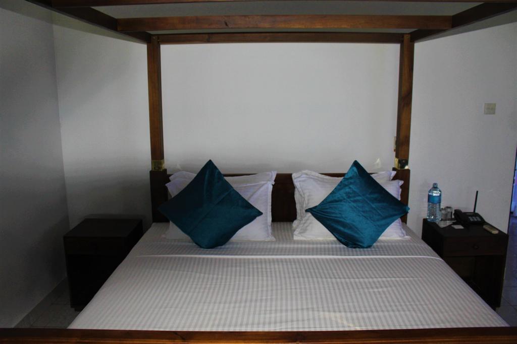 Blue Water Villa 필리얀달라 외부 사진